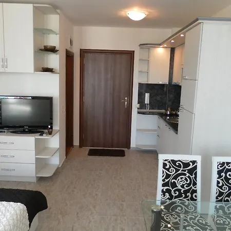 Chateau Del Marina Plus * Nesebar