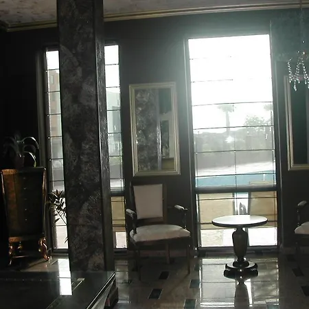 Chateau Del Marina Plus نيسيبار