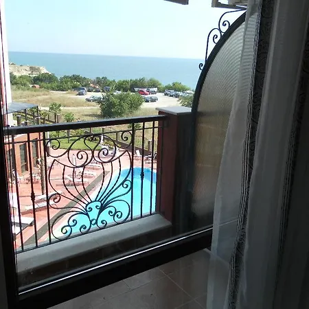 Chateau Del Marina Plus Апартамент *